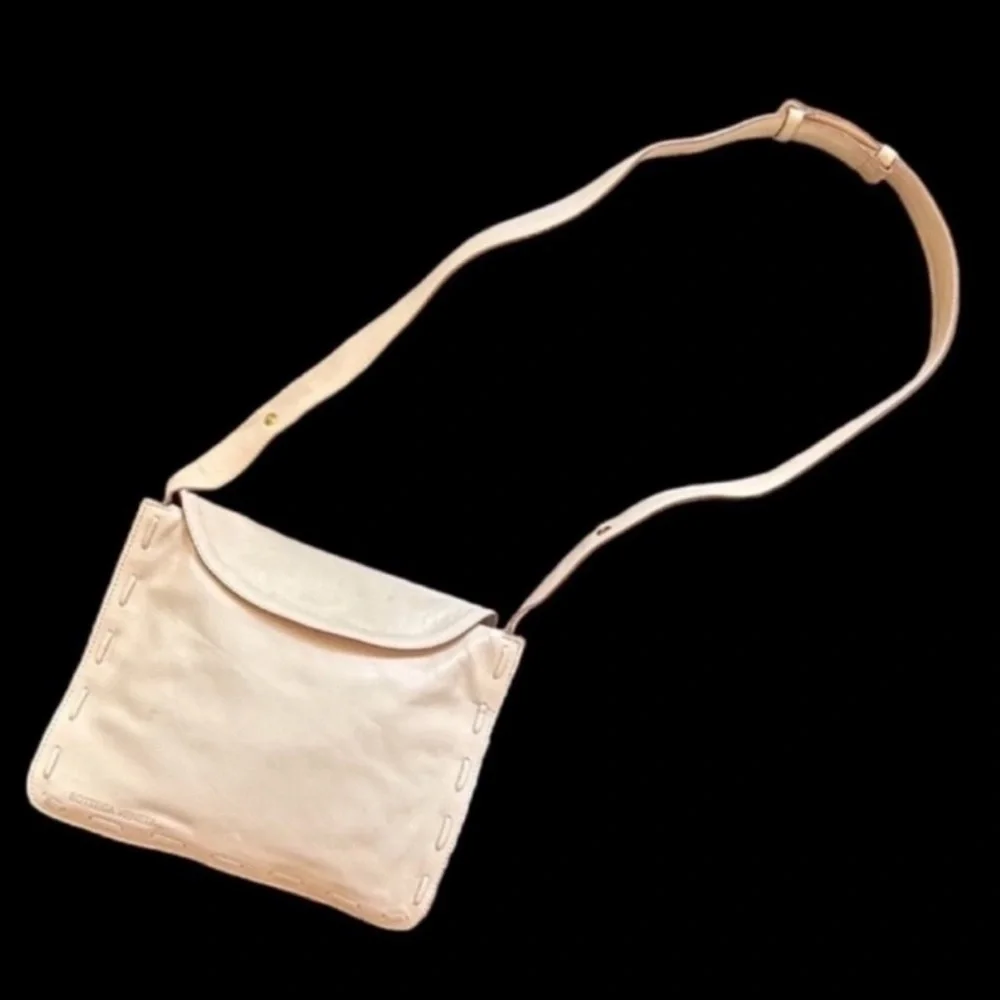 Bottega Veneta Cream Adjustable Strap Calfskin Leather Shoulder Bag